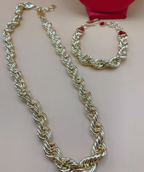 Set de Chocker entrelazados con brazalete