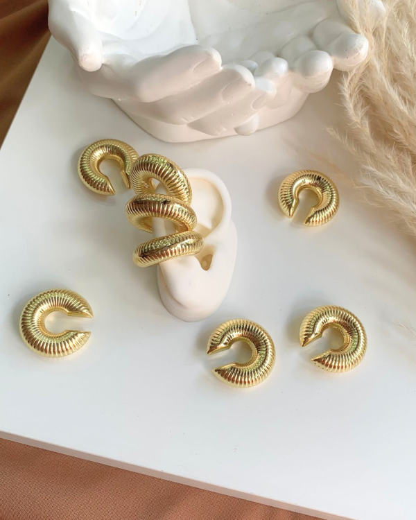 Ear cuffs Chuncky Solid Color. Plateado y Dorado
